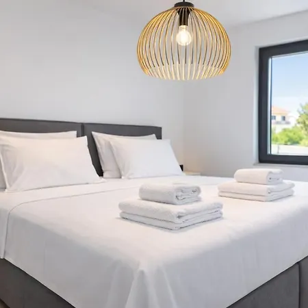 Modern Apartment-close To Main Kaštela