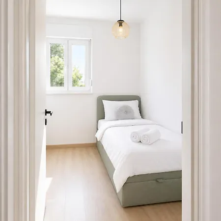 아파트 Modern Apartment-close To Main