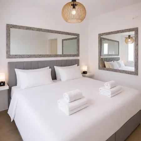 Modern Apartment-close To Main Apartmán *